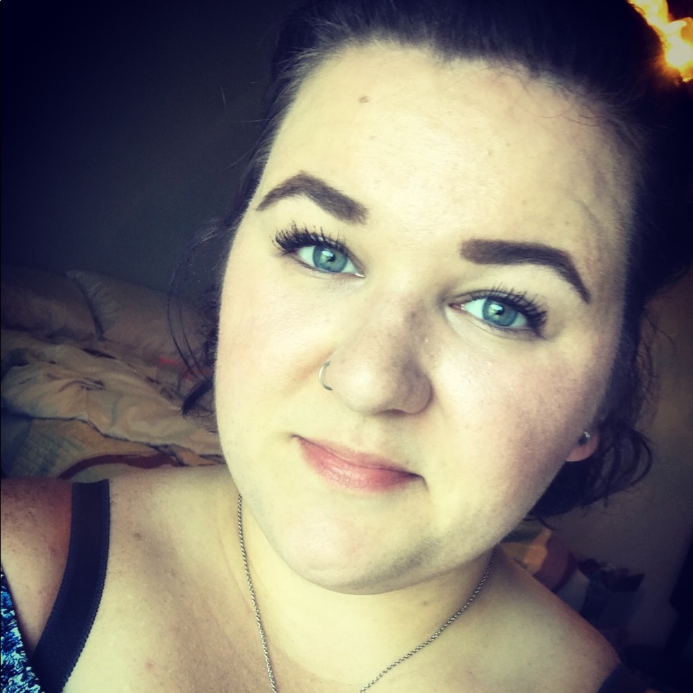 Meet your Posher, Gabrielle